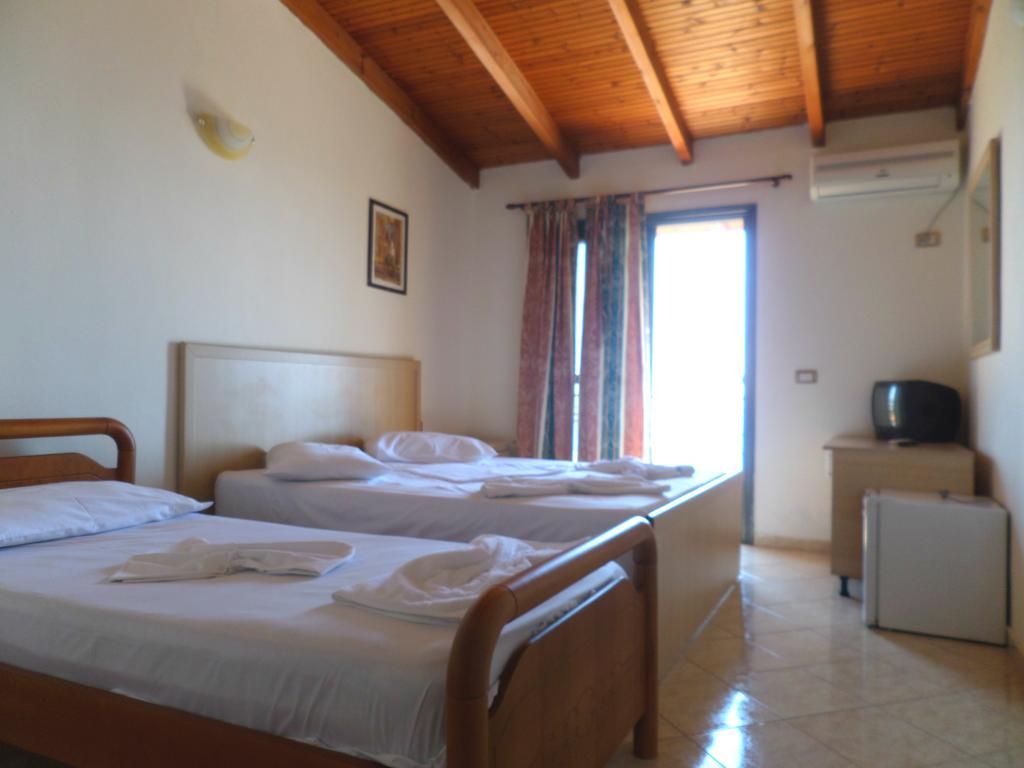 Hotel Belle Vue Dhërmi Zimmer foto